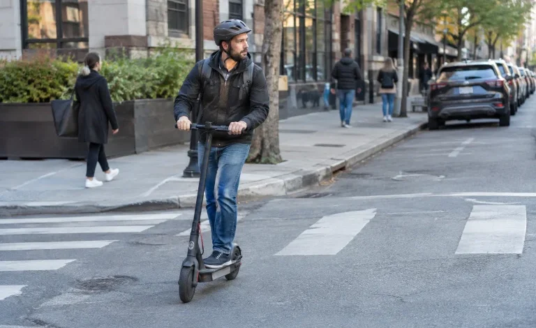 E-Scooter Safety: Simple Habits That Help Prevent Serious Crashes