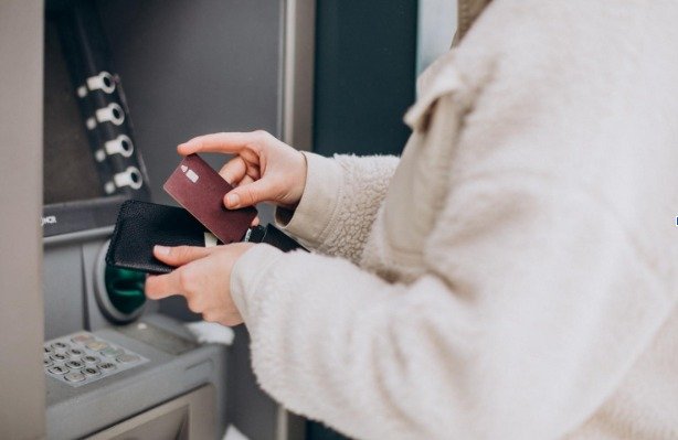ATM Machine Processing: How Does It Work?